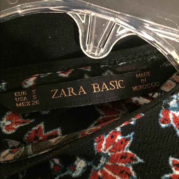 Zara Basic red and navy floral blouse - Picture 3 of 4